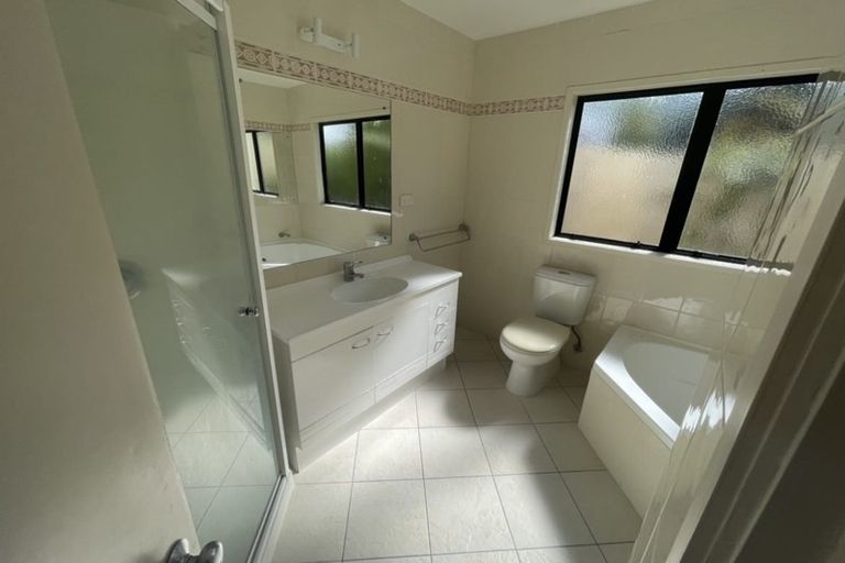 Photo of property in 9 Danbury Drive, Torbay, Auckland, 0630