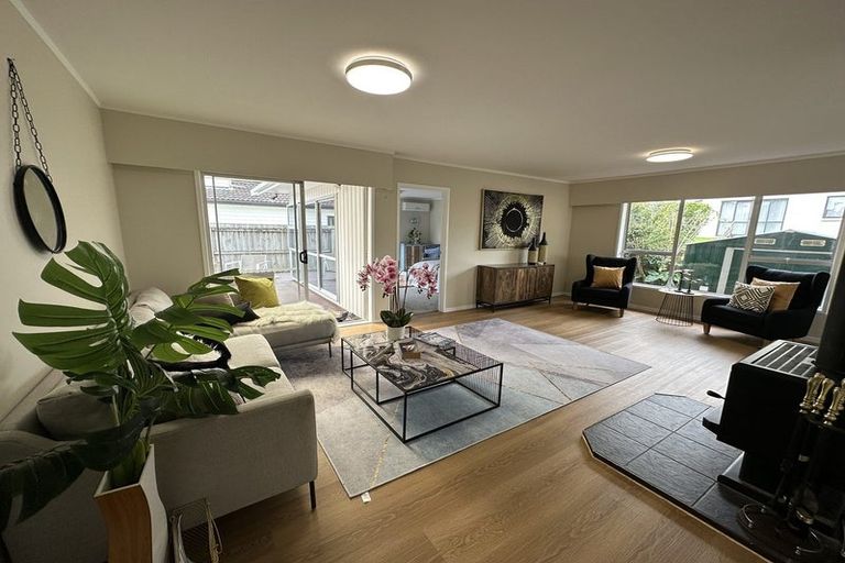 Photo of property in 209 Forrest Hill Road, Forrest Hill, Auckland, 0620