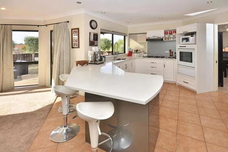 Photo of property in 22 Castlehill Court, Wattle Downs, Auckland, 2103