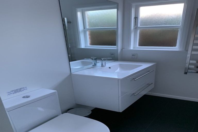 Photo of property in 46 The Drive, Tawa, Wellington, 5028