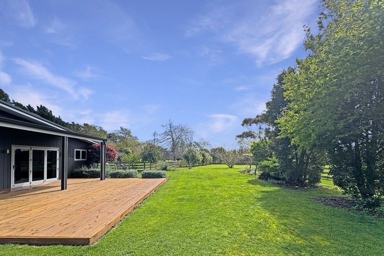 Photo of property in 646 No 2 Line, Fordell, 4572