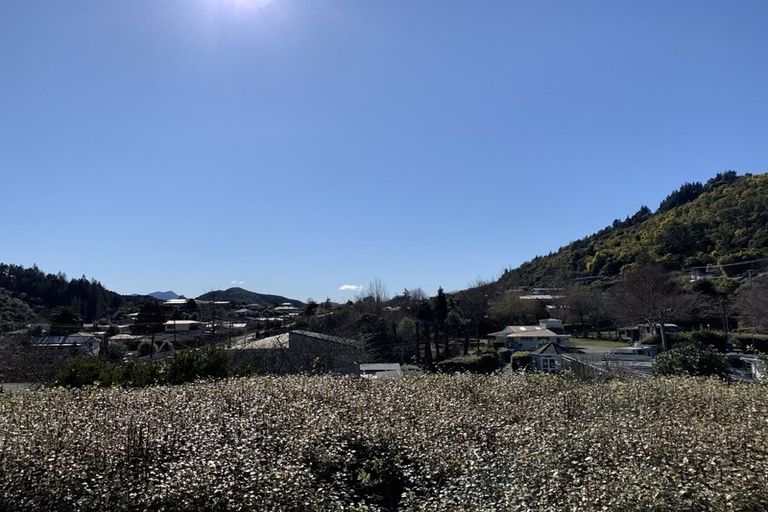 Photo of property in 4j Rutland Street, Picton, 7220