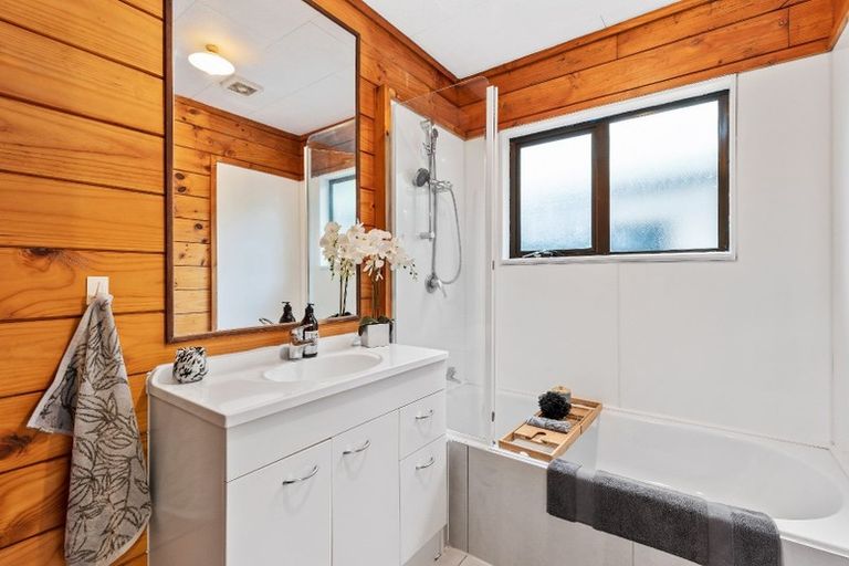 Photo of property in 1/53 Roseberry Avenue, Birkenhead, Auckland, 0626