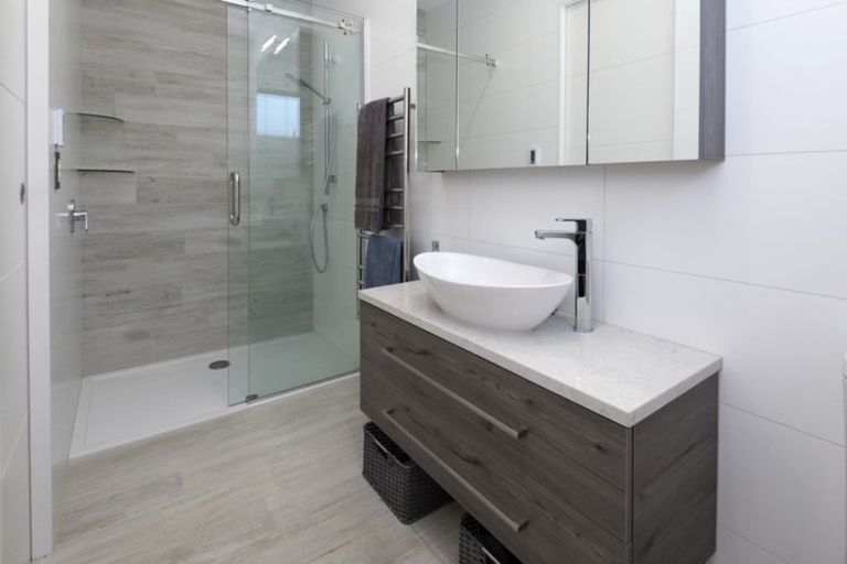 Photo of property in 7 Trident Place, Shelly Park, Auckland, 2014