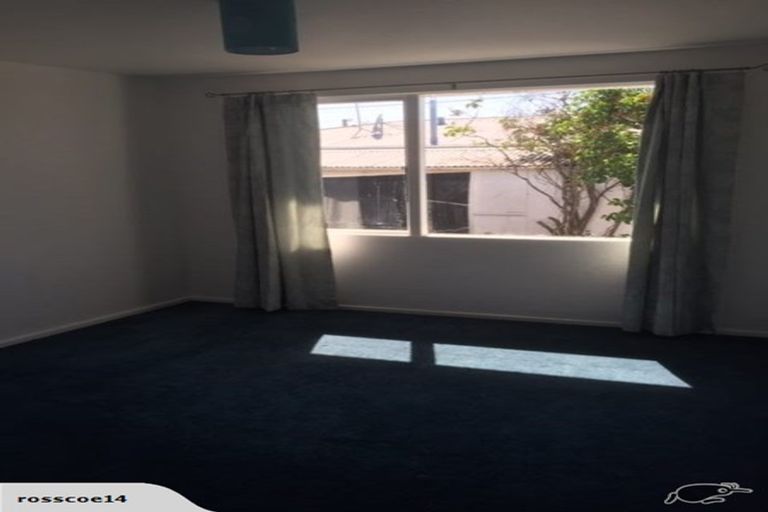 Photo of property in 205a Edgeware Road, Edgeware, Christchurch, 8013