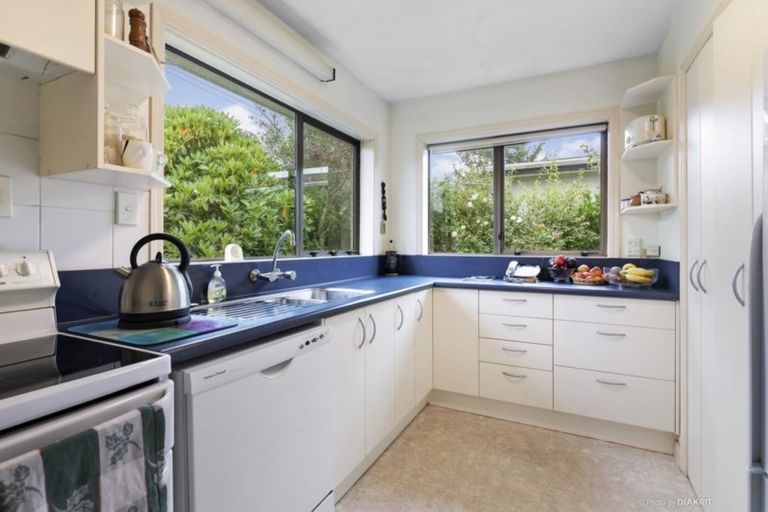 Photo of property in 1/271 Karori Road, Karori, Wellington, 6012
