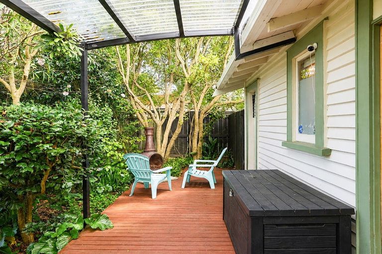 Photo of property in 24 Myrtle Street, Hamilton East, Hamilton, 3216
