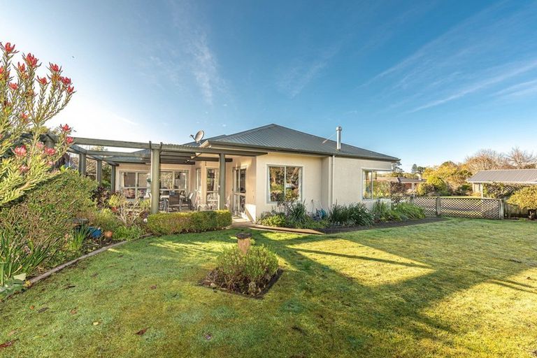 Photo of property in 6 Holdsworth Drive, Otamatea, Whanganui, 4500