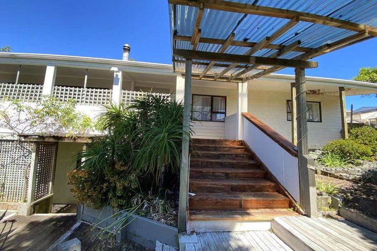 Photo of property in 60 Vintage Drive, Henderson, Auckland, 0612