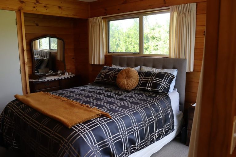 Photo of property in 1060 Mountain Road, Waiongana, Inglewood, 4389