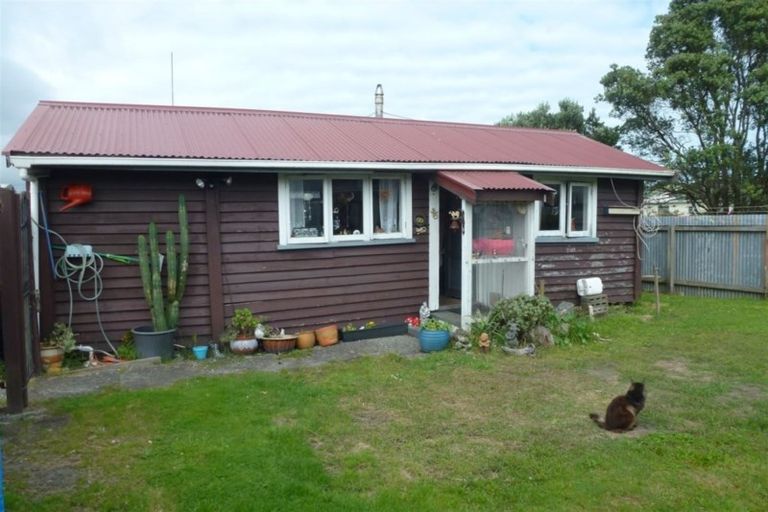 Photo of property in 54 Blake Street, Blaketown, Greymouth, 7805
