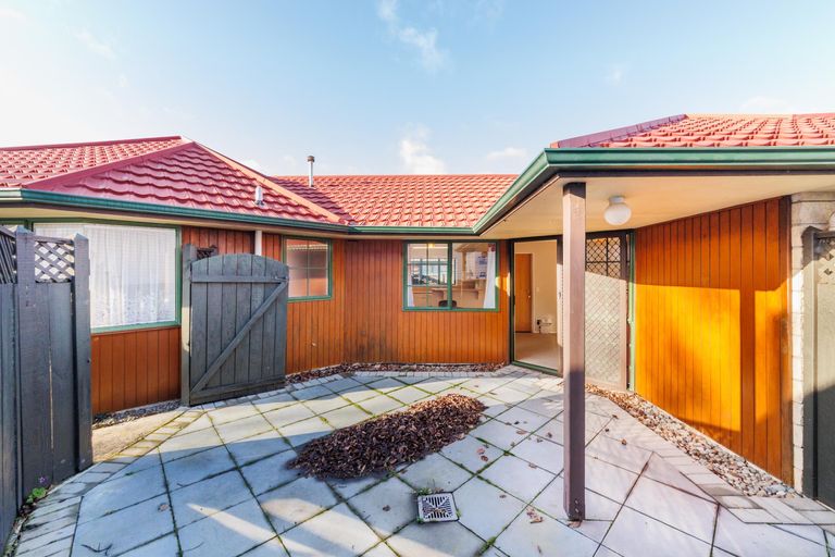 Photo of property in 107 Roy Street, Palmerston North, 4410