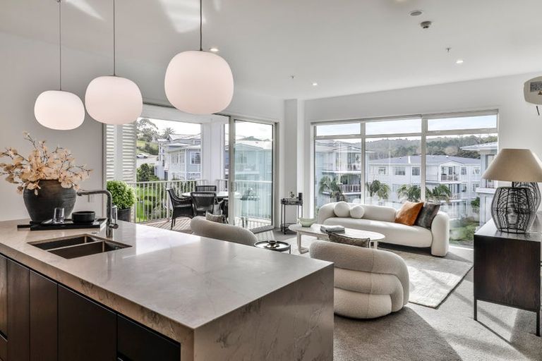Photo of property in 189 Hibiscus Drive, Orewa, 0931