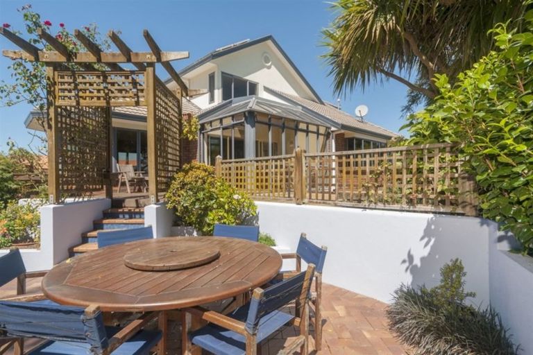 Photo of property in 19 Stableford Drive, Pyes Pa, Tauranga, 3112