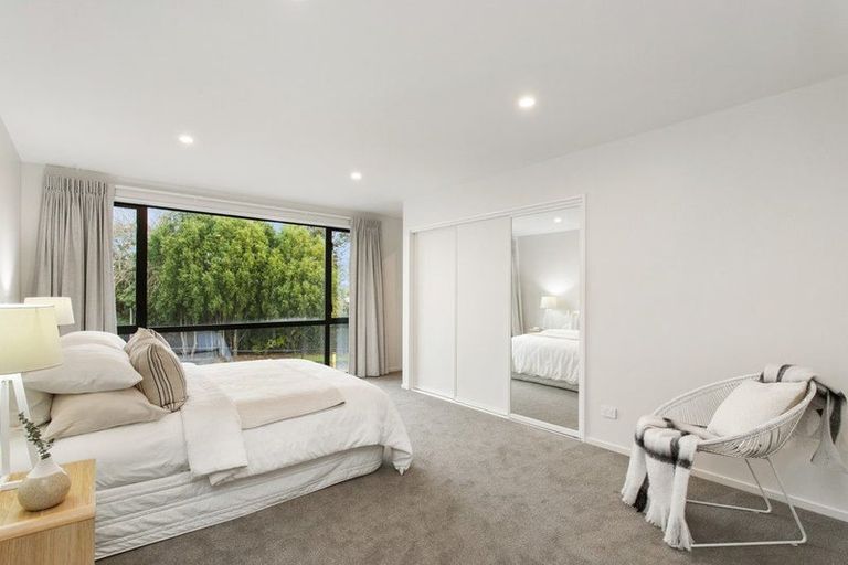 Photo of property in 2/133 Blighs Road, Strowan, Christchurch, 8052