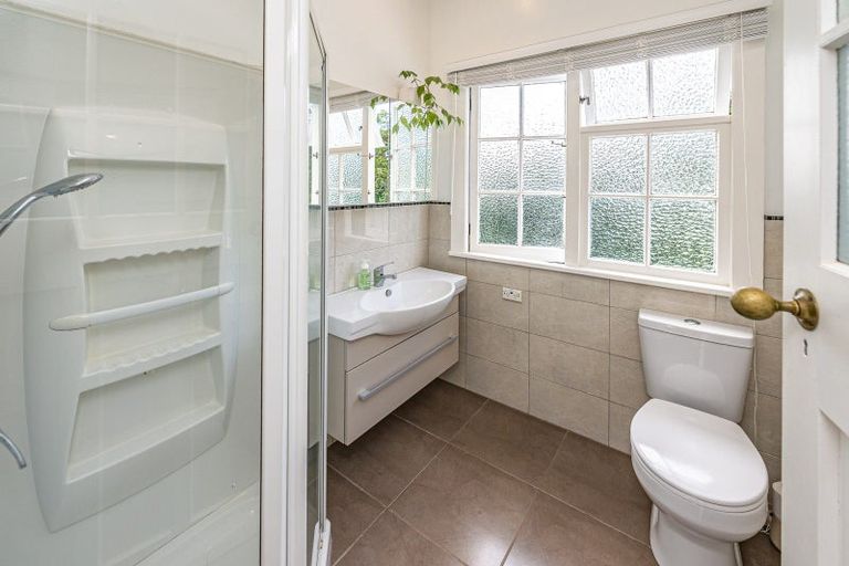 Photo of property in 9 Selwyn Crescent, College Estate, Whanganui, 4500