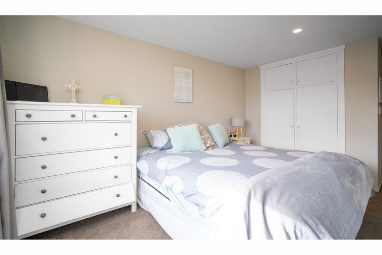 Photo of property in 2/323 Sawyers Arms Road, Bishopdale, Christchurch, 8053