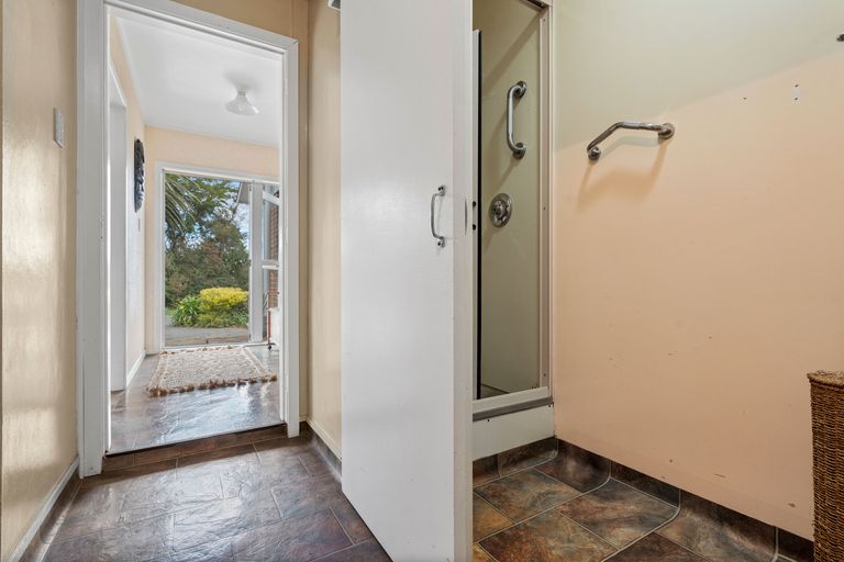 Photo of property in 620 Western Lake Road, Western Lake, Featherston, 5773