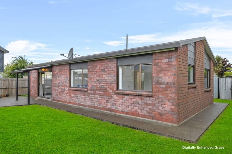 Photo of property in 6b Dickson Crescent, Hornby, Christchurch, 8042