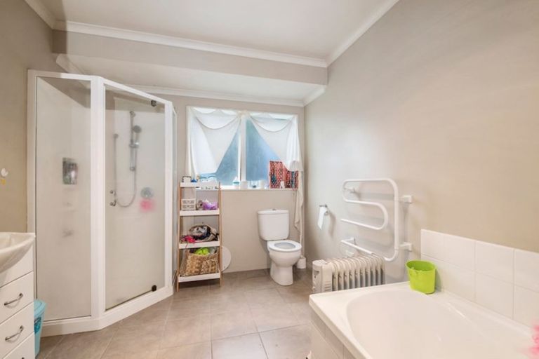 Photo of property in 1a Iles Road, Lynmore, Rotorua, 3010