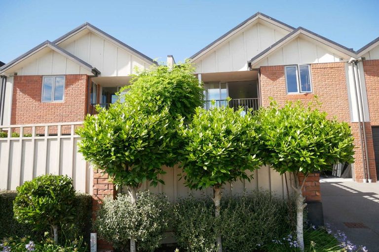 Photo of property in 18 Henley Green, Northwood, Christchurch, 8051