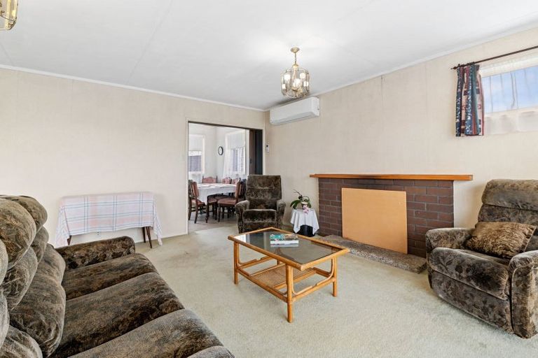 Photo of property in 30 Browning Crescent, Owhata, Rotorua, 3010