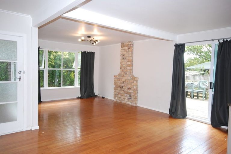 Photo of property in 9 Aronui Terrace, Kelston, Auckland, 0602