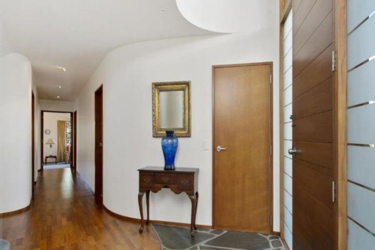 Photo of property in 96 Paritai Drive, Orakei, Auckland, 1071