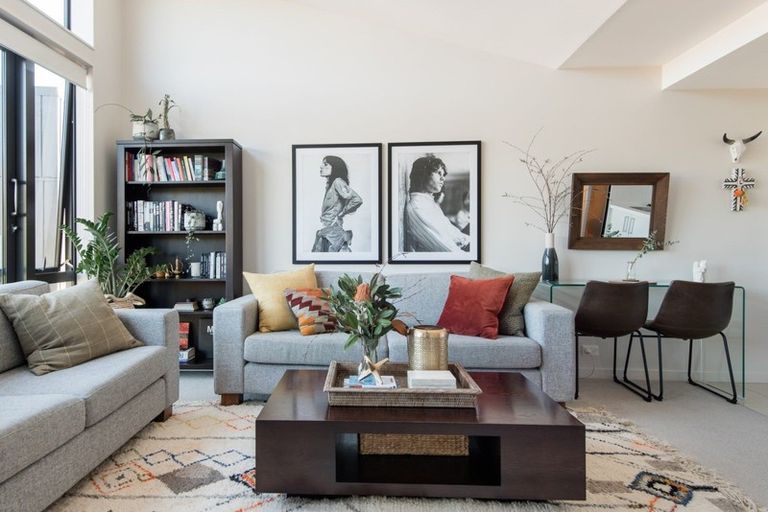 Photo of property in Nouvo Apartments, 5f/21 Rugby Street, Mount Cook, Wellington, 6021