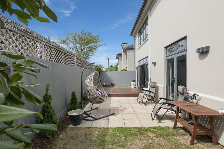 Photo of property in 85a Abberley Crescent, St Albans, Christchurch, 8014