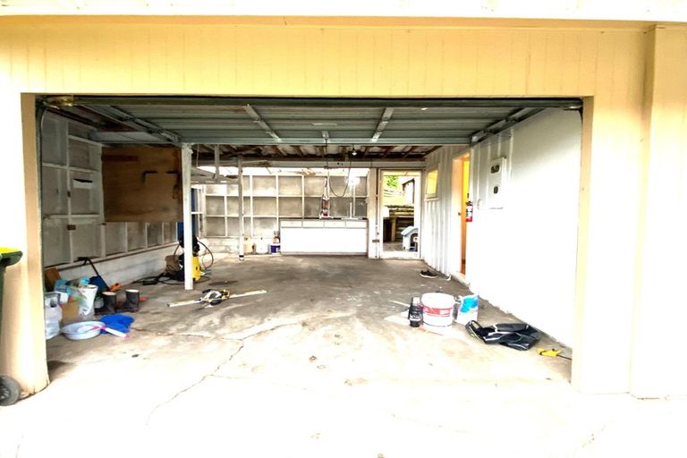 Photo of property in 43 Cheriton Road, Mellons Bay, Auckland, 2014