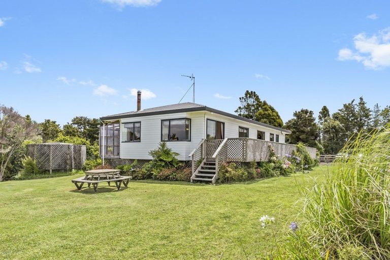 Photo of property in 232 Mahurangi West Road, Puhoi, Warkworth, 0983