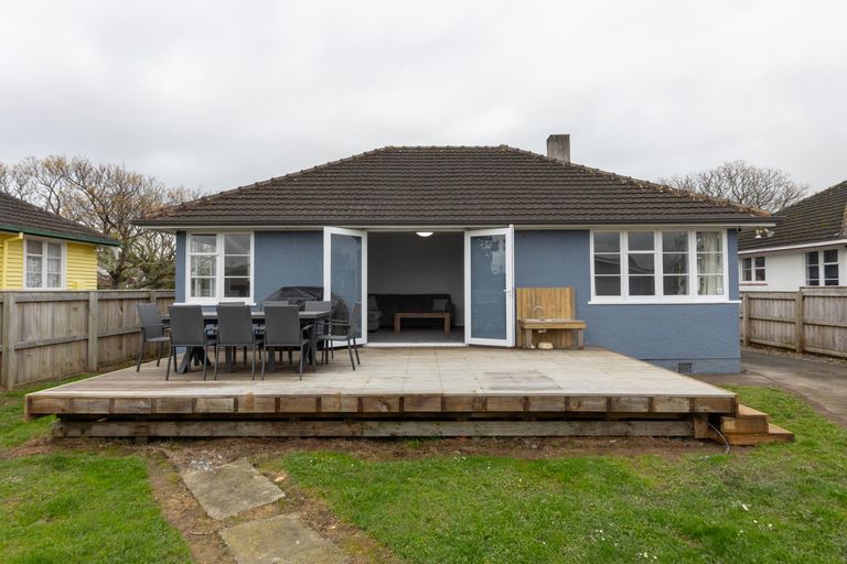 Photo of property in 21 Cardiff Street, Awapuni, Palmerston North, 4412