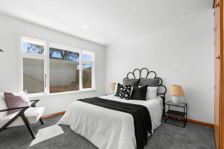 Photo of property in 1 Shaftesbury Street, Avonhead, Christchurch, 8042