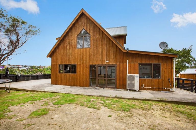 Photo of property in 3 Whitford Brown Avenue, Papakowhai, Porirua, 5024