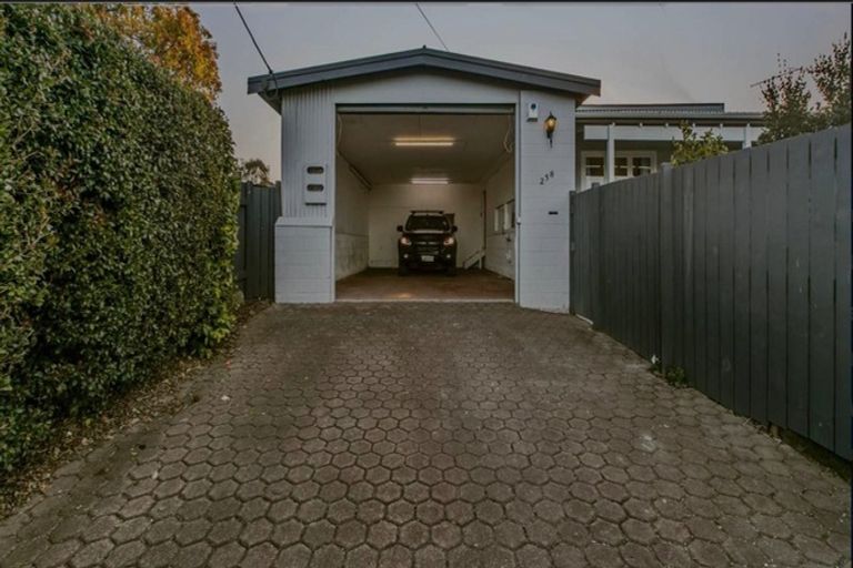 Photo of property in 258 Rangatira Road, Beach Haven, Auckland, 0626