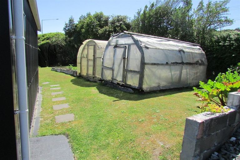 Photo of property in 100 Main South Road, Karoro, Greymouth, 7805