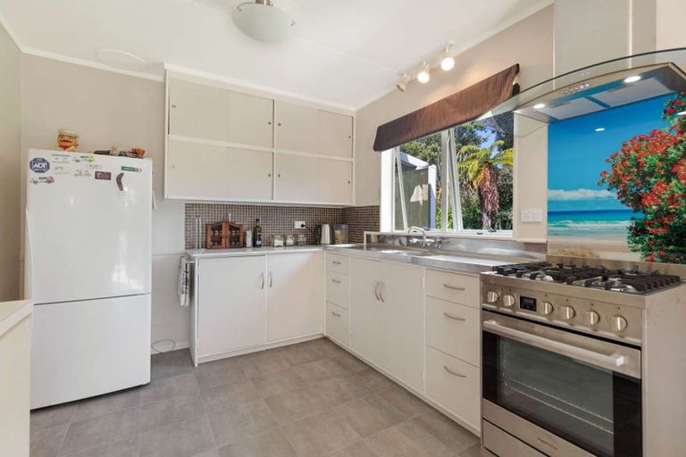 Photo of property in 847 Hokio Beach Road, Hokio Beach, Levin, 5571