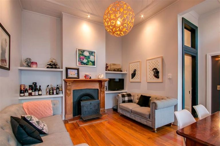 Photo of property in 8 Sale Street, Napier South, Napier, 4110