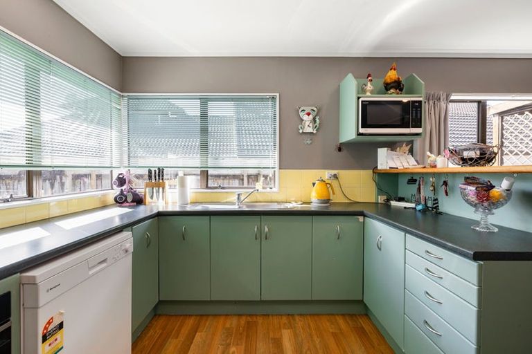 Photo of property in 15 Primrose Street, Frankton, Hamilton, 3204