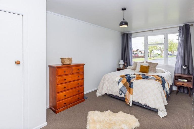 Photo of property in 53 Yvonne Street, Melville, Hamilton, 3206