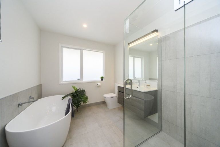 Photo of property in 74 Heretaunga Street, Palmerston North, 4414