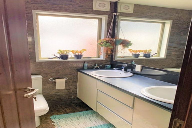 Photo of property in 14a Waterloo Street, Howick, Auckland, 2014