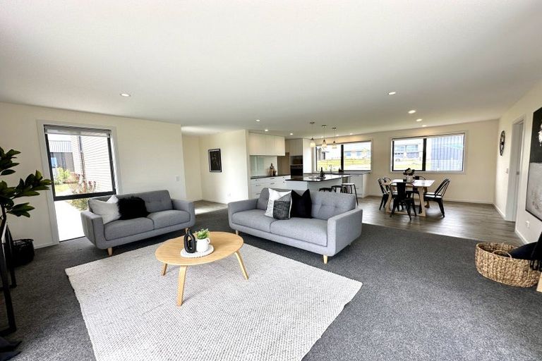 Photo of property in 8 Chatham Rise, Seaward Bush, Invercargill, 9812