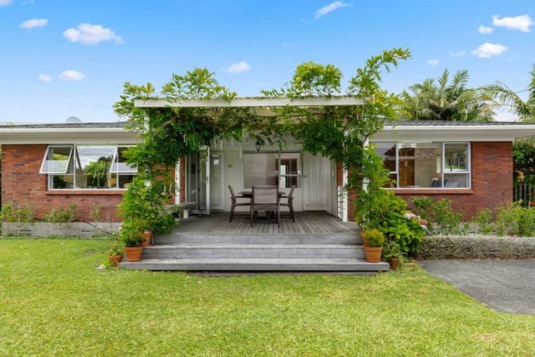 Photo of property in 19 Harbour View Road, Point Wells, Warkworth, 0986