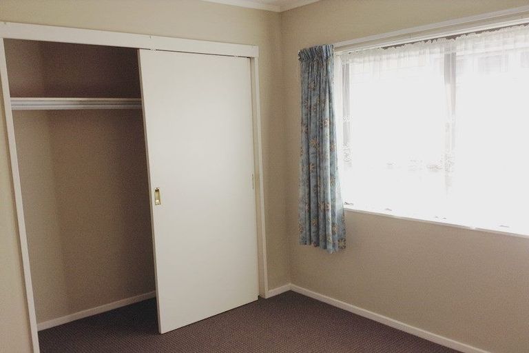 Photo of property in 2/3 Seabrook Avenue, New Lynn, Auckland, 0600