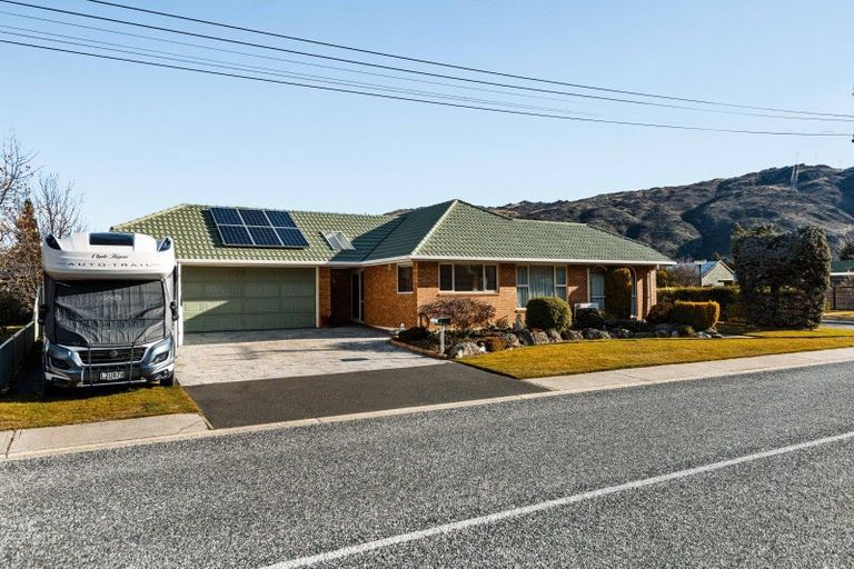 Photo of property in 39 Hazlett Street, Clyde, 9330