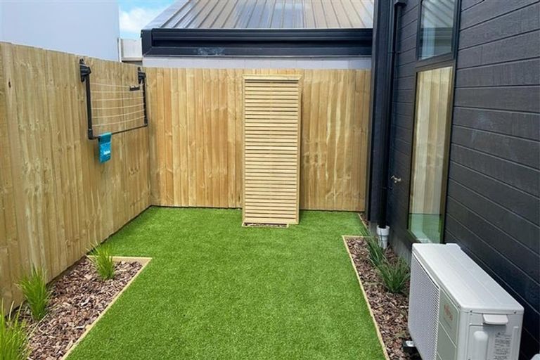 Photo of property in 2/35 Mohua Lane, Upper Riccarton, Christchurch, 8041