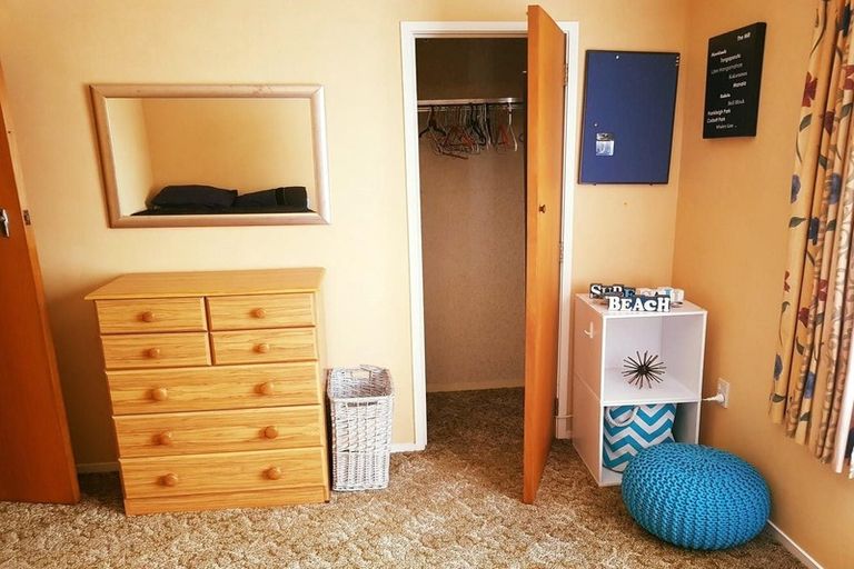 Photo of property in 15 Heaphy Street, Westown, New Plymouth, 4310