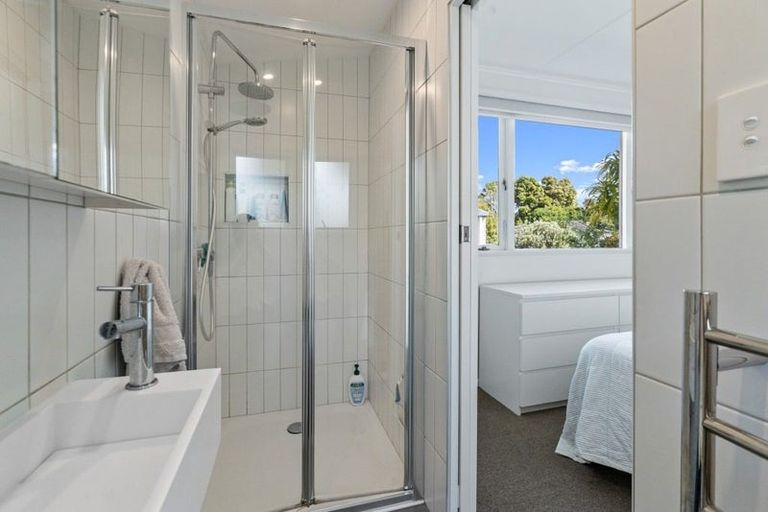 Photo of property in 13a Nikau Street, New Lynn, Auckland, 0600